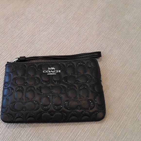 Coach Wristlet SV/Black - Picture 4 of 4